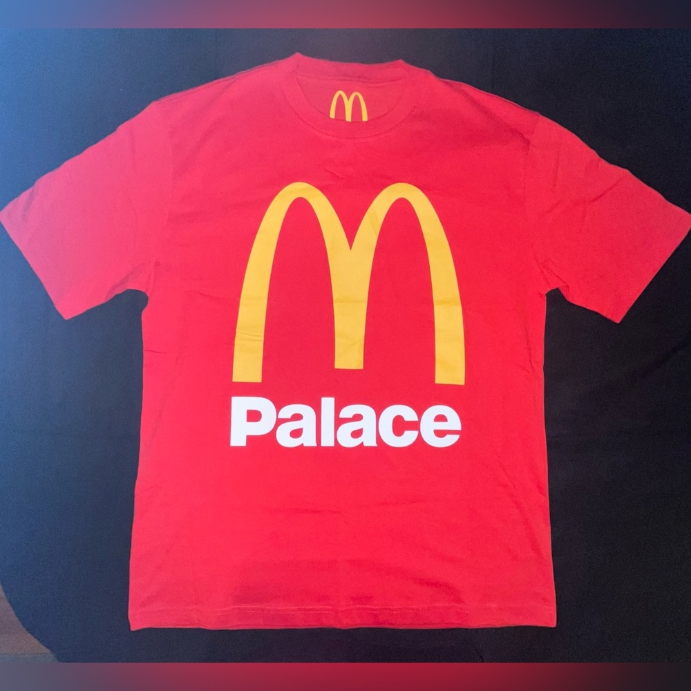 PALACE SKATEBOARDS x McDonald’s Red Yellow Logo T Shirt Size Large NWOT